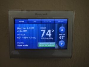 Electronic thermostat home automation tech
