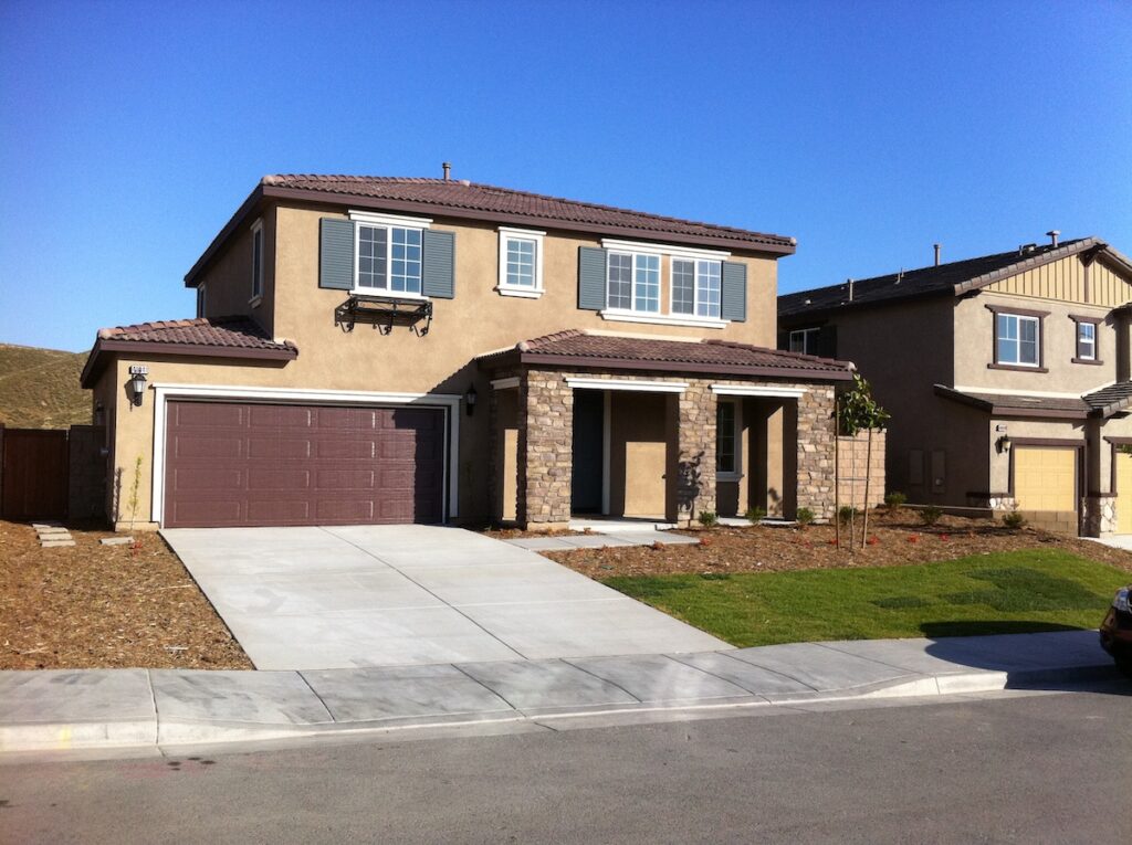 clay tile roofing material