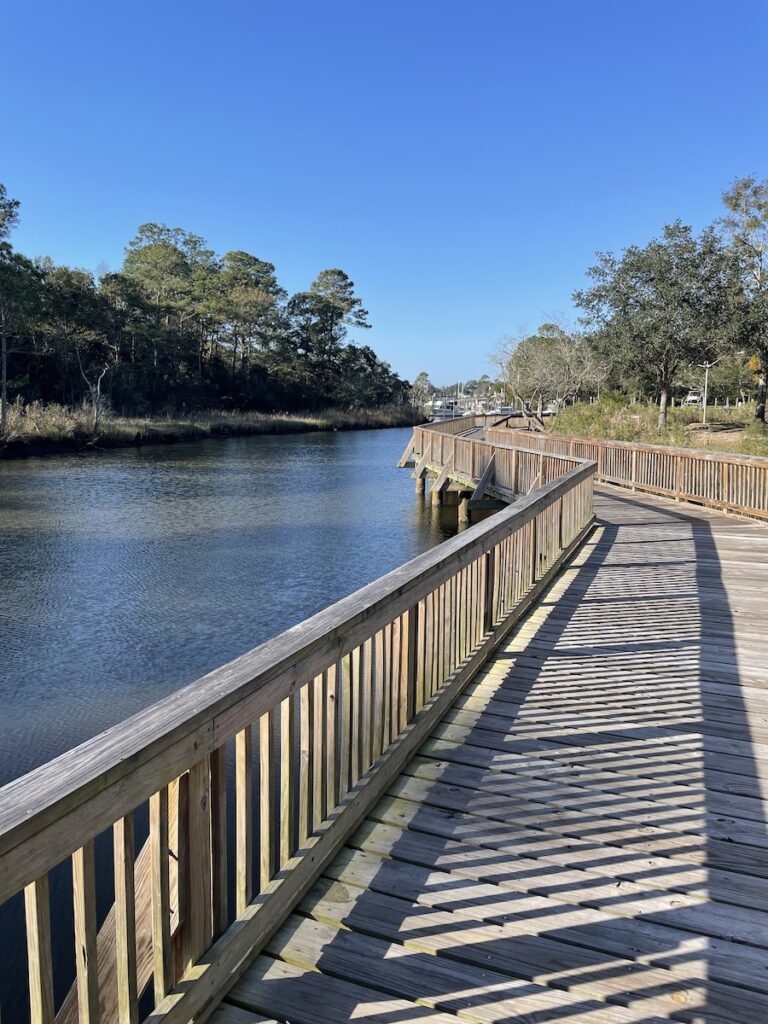 Innerharbor park boardwalk