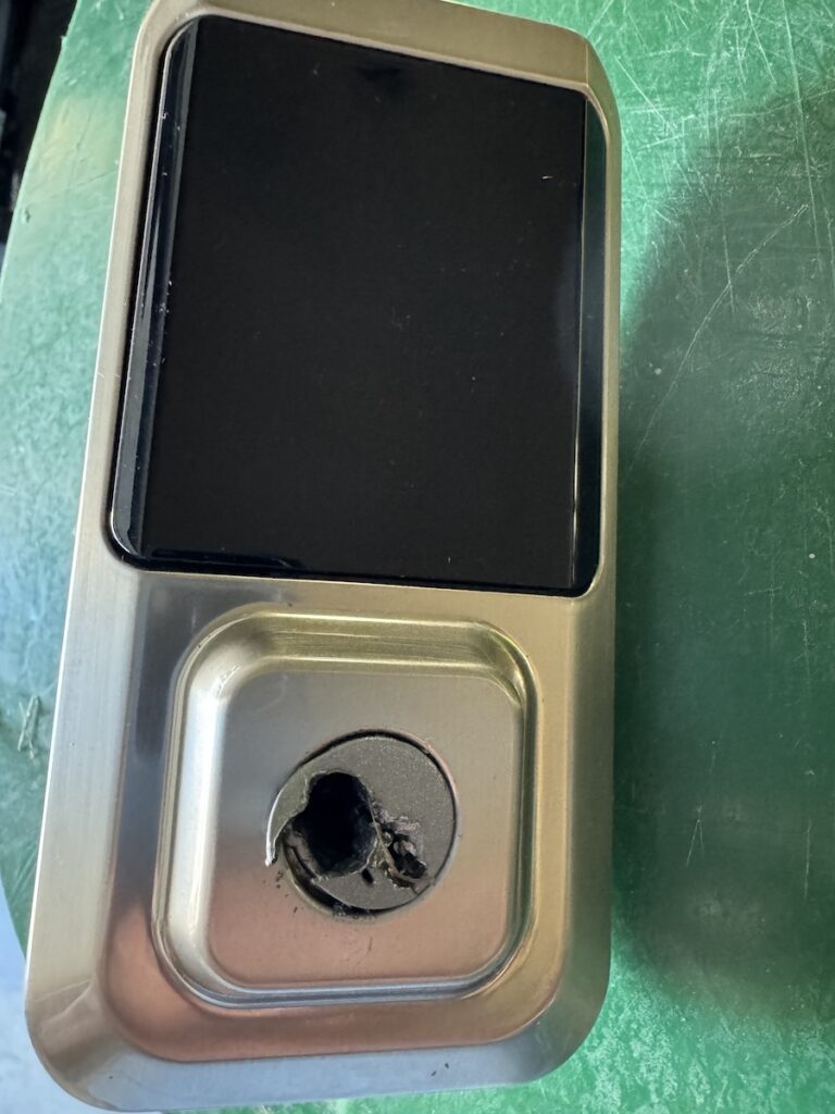 smartlock damaged
