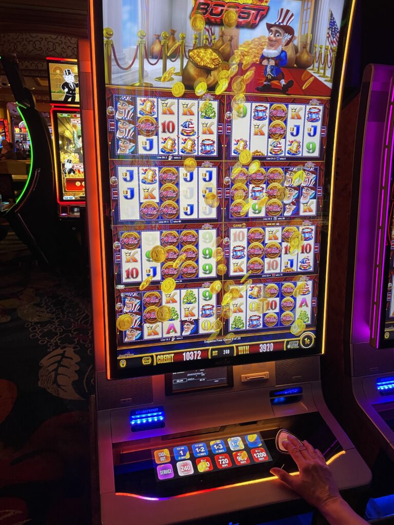 Big bonus on all 8 screens non-progressive