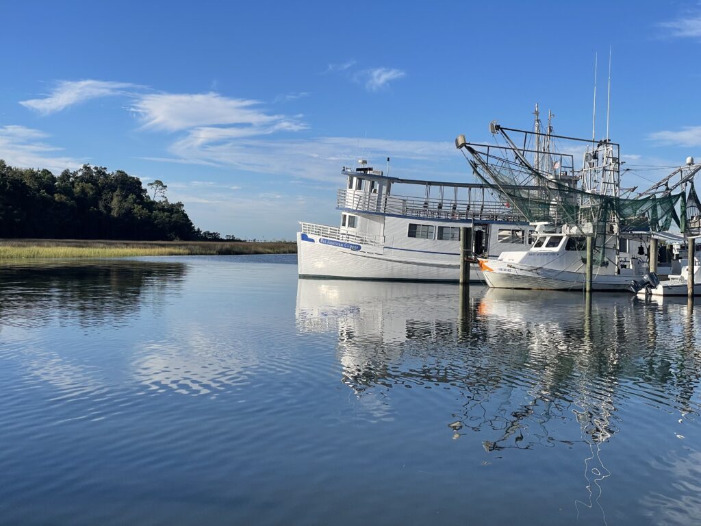 Image Ocean Springs inner harbor